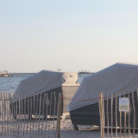 Strandlaeufer Im Kirschgarten Kellenhusen Dış mekan fotoğraf